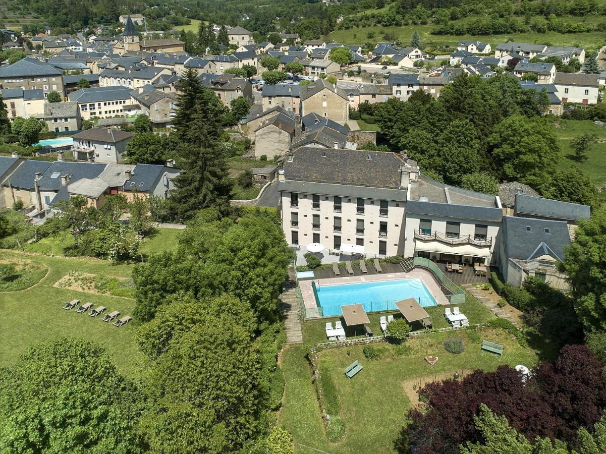 Logis Hotel Restaurant Le Mont Aigoual Meyrueis Exterior foto