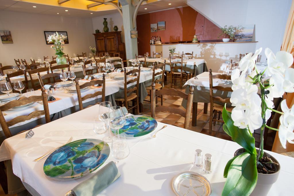 Logis Hotel Restaurant Le Mont Aigoual Meyrueis Exterior foto
